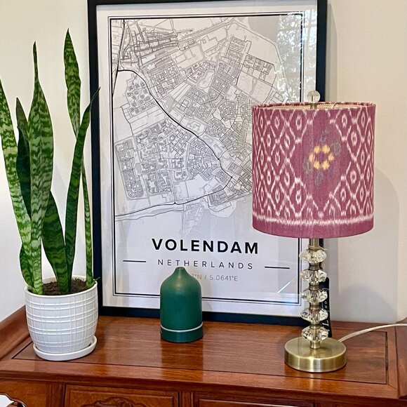 Exclusive lamp upholstered with IKAT fabric - Picture 5 of 6